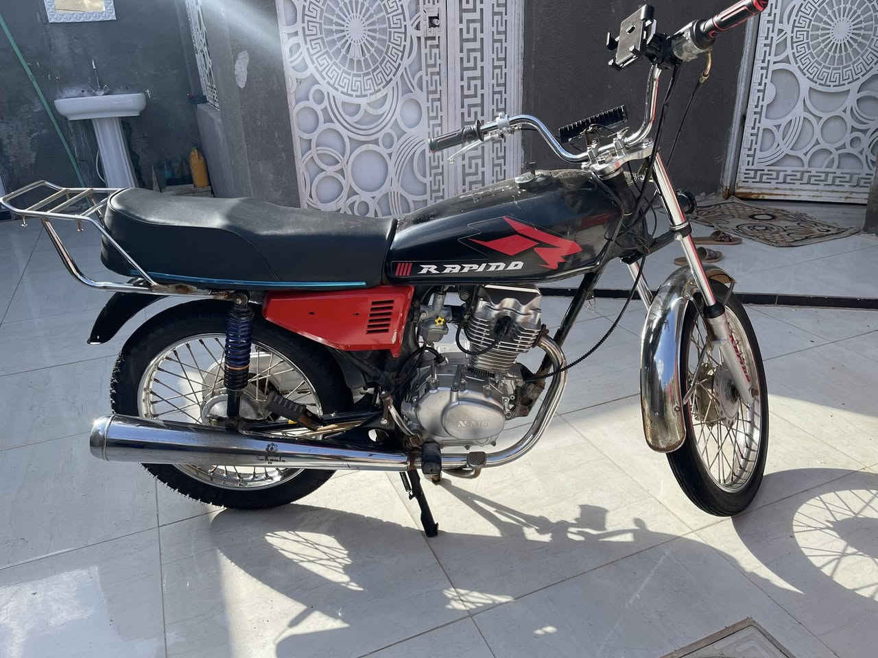 دراجة ادوات محرك امتياز جديد 2025 سنه بعده زيرو سنه ما صارله ما مفتوح تايرات جدد  رايدها ب400 قفل مكاني ابو الخصيب ***********
