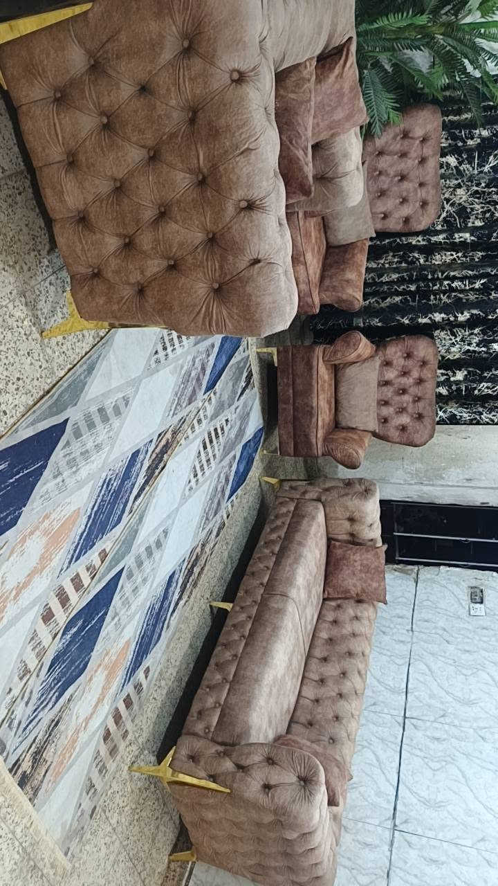 تخم 7 مقعد💺 اخو جديد اي ضرر مابي قماش وتر برو سعر ,,225,,بي مجال مكان البياع *********** يوجد واتساب
