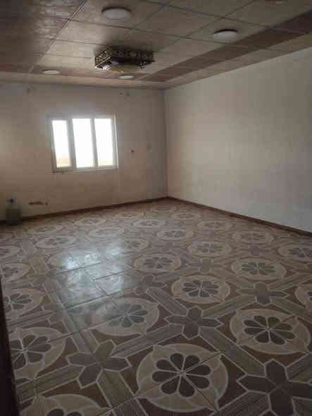 السلام عليكم
اعاده النشر بسبب البيت جان  بي أغراض  و حالين فارغ 
بيت طابقين للايجار 🏡
الموقع تكريت ـحي الجمعيه - قرب مستشفى التوفيق 🏥
بيت طابقين 
طابق ارضي🏡 (غرفه -مطبخ -استقبال-صاله-ديوانيه-حمامات داخلي و خارجي )
طابع ثاني (غرفتين -حمامات-صاله -بالكون)
مساحه البيت 350 متر . بيت نفه يحتوي على  حديقه و محل او مخزن خارجي مع البيت 
قريب على الزهور و قريب على الاربعين صاير بل نص
للايجار فقط لاستفسار و لمعرفه السعر اتصل مباشر على صاحب البيت
***********
***********
انا مكلف بل نشر لاستفسار اتصل
