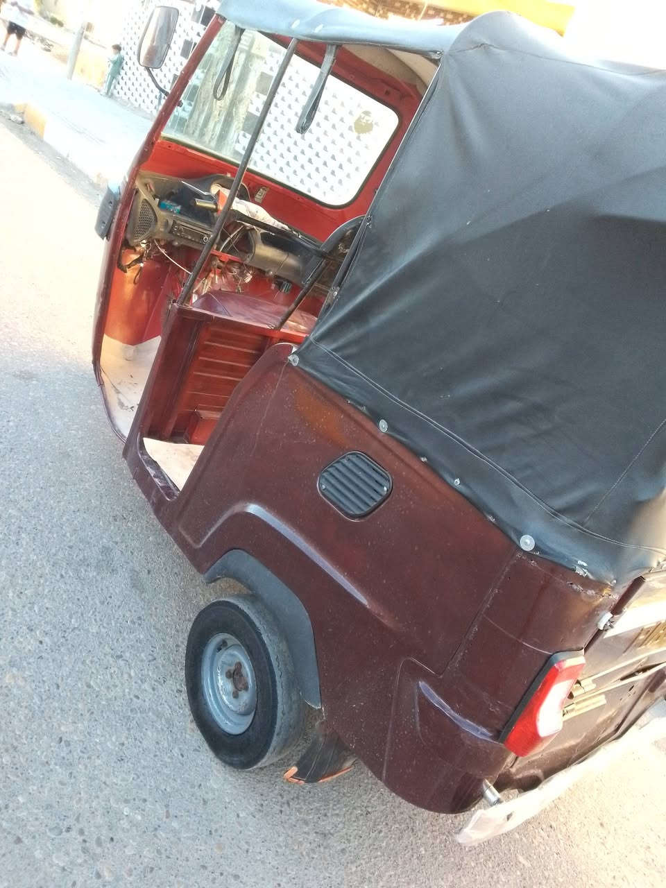 السلام عليكم تكتك بياجو 18للبيع
مكينه عشرين خير من الله تطلع بيها للبصره
محوره تحوير درجه اوله تكتك مال عيشه 
اوراق بيها نقص تكتك جاهزه كبل الشارع
مكاني الميمونه السعر 1،750 مليون و750
***********
