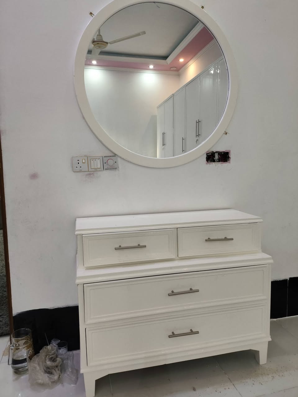 مساء الخير والعافيه متابعين الصفحه
تم تسليم طلب الزبون 
غرفه سته ابواب نجاره عراقيه الموديل تركي 
كول الشغل صاج خمسه ملم وجهين 
الصبغ حراري مال سيارات 
نشتغل حسب الطلب كل الموديلات التركيه 
نجاره علي كاضم 
بابل الحمزه الغربي 
واتساب ***********
