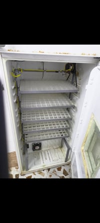 صنع قلابات فقاسات تقليب بيض اوتوماتيك اتصال استفسار واتساب 07740640520