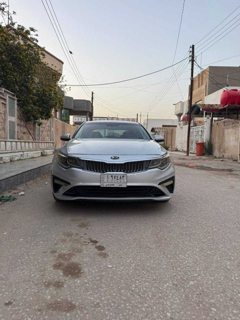 السلام عليكم للبيع سياره اوبتما وارد أمريكي موديل ١٩ رقم بابل مشروع وطني تحول مباشر السياره خير من الله محرك كير حداديه تخم تاير تبريد كهربائية كله شغاله محرك ٢٤٠٠ السياره ضرره جاملغ وبنيد بيه مواصفات السياره شاشه كامره خلفيه حساس خلفي تحكم ستيرن اشاره بالمري رادار جانبي تحديد مسار توقف ذاتي كامره شاشه سوداء السعر ١٢٥ وبيه مجال قليل العنوان بابل الحمزه الغربي الاستفسار ***********
