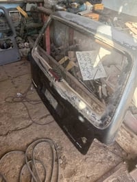قبق جنطه حديد فارغ ابطانه نضيفه 70بالميه  07810588538  السعر 100