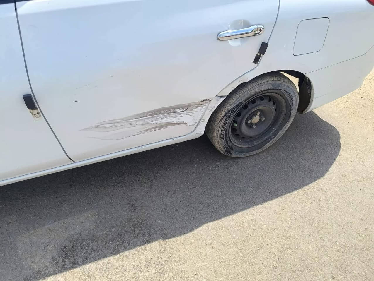 نيسان صني بليتة زرقاء 🔵2019 رقم سنوية هزة جديد
سيارة الحمدلله كاملة تفاصيل السيارة في الصور⬇️
ماشية 212000 km 
بغداد الزعفرانية 
*********** 

103$ بيه مجال
