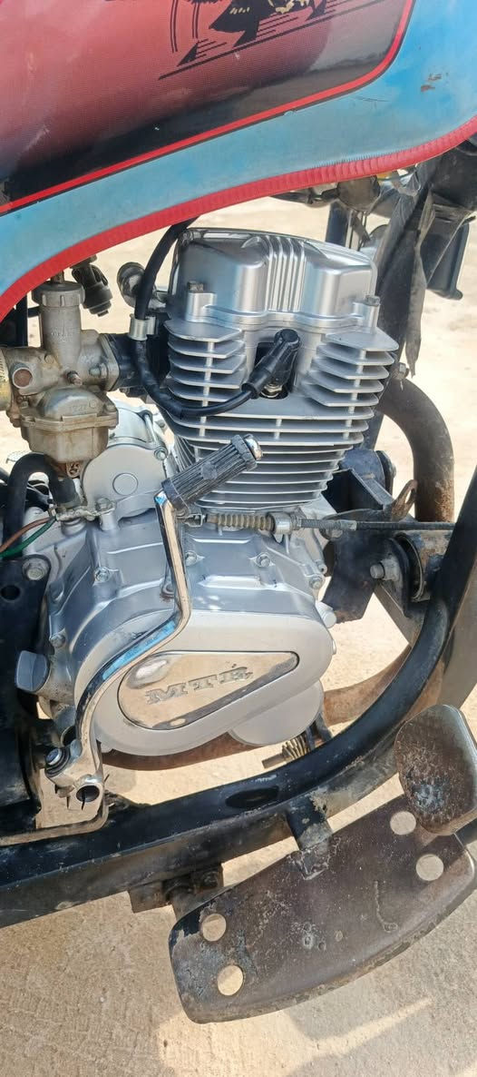 سلام عليكم ستوته ٢٠٢٠ رقم و سنويه الإنكليزي بسمي كفالف عامه تخم تاير جديد و ضفيره جديد و باتري جديد محرك ٢٠٢٥ جديد البدي مغلف ابلايود جديد كهربايات كله جديد لايت زنون  و بشبول جديد بيع مستعجل المكان نجف الحيدرية عامود ٤١٢ وهاذ ***********
