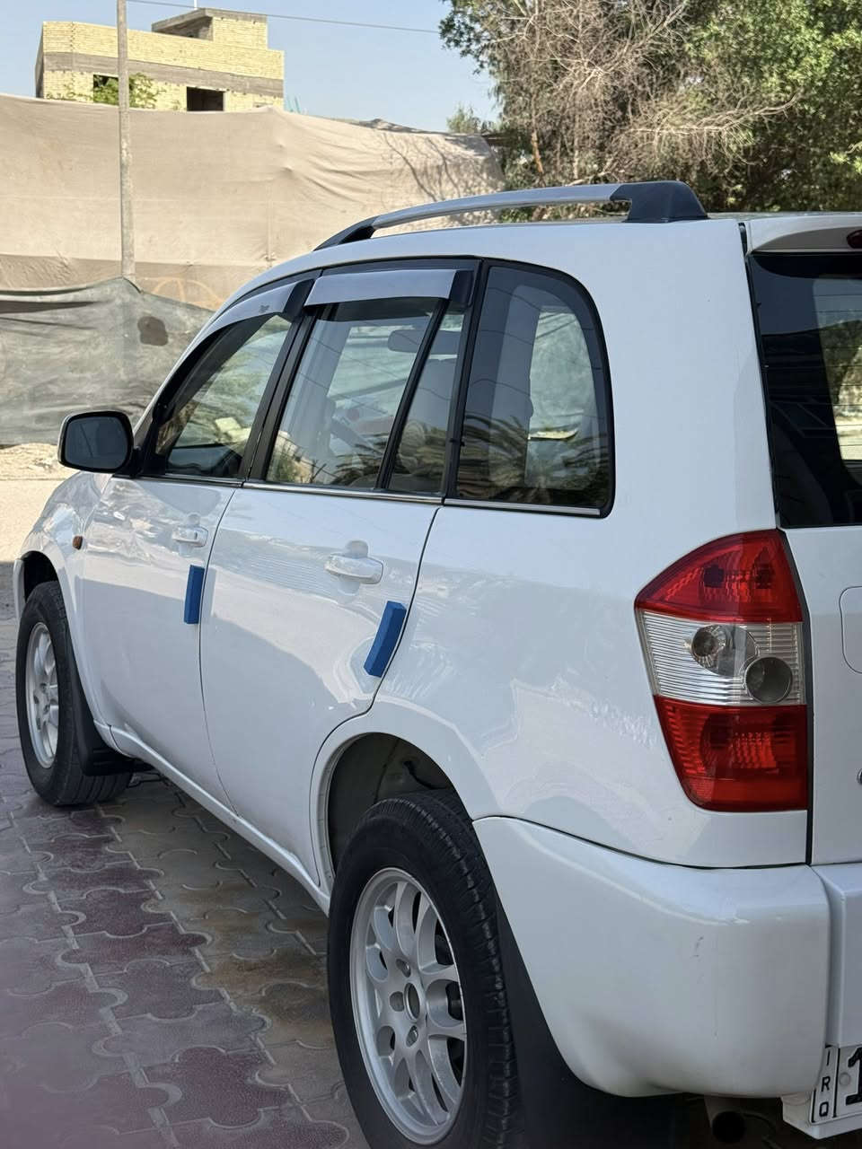 تيكو موديل ١١ ميكانيكي محرك ٢٠٠٠ كير ميكانيكي المرغوب جاهزات سياره كفاله من الصبغ والتبديل فقط بارد بسيط تبريد ثلج حداديه جاهزه تايرات جدد منظومة زنون رقم بغداد انكليزي  تحويل  مباشر ثاني يوم مكان السياره بغداد سريع حي العامل قرب مسبح الرافدين رقم الهاتف *********** السعر ٥٥$
