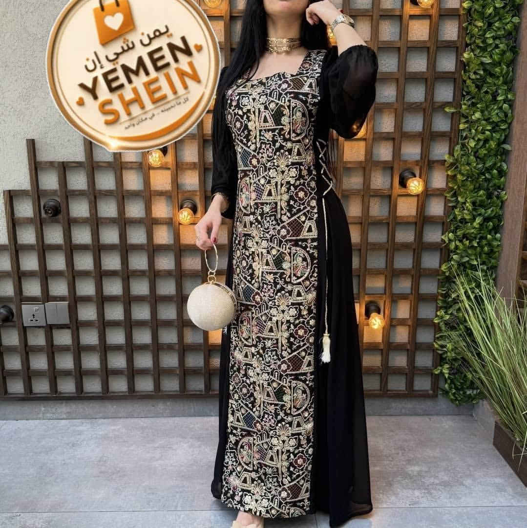 ♛٠*لطلب والاستفسار @ [998434993343305:13708:0730 758 445] 
وصل شي خرااااافي💃*
    
*🌹اطلالتك الجميله رح تكون هنا🌹*
*مع هاذي الجلابيه الفريده من نوعها والمميزه بلبسها🫠*

*تتميز الجلابية ب خصر مزموم ربطات جانبيه طويله مع بكلات هذابل* 
*نقشه تطريز كمبيوتر🖥️ فضيه وذهبيه🌷*
*مع بطان داخليه طويله*
*اكمام فضفاضه مقبوضه شكل خرااااافي🤩*
*لإطلالة أنيقة ومغرية مناسبًا لمختلف المناسبات،*
 *والخرجات اليومية و السهرات الخاصة❤‍🩹*
-------------
*👌تتميز بقماشها الشيفون المحبب الناعم والمريح*

*ولها لوان جميل🌹*

*لديها مقاسات m // L // XL // XXL*
*⚖️تلبس من 40 الى وزن 90 بالراحه*

*_طبعآ شغل محلي جودة وعمل نضيف بعنايه ودقه عاليه✍️_*

*💸السعر عمله قديم 6500
*💸السعر عمله جديد 19500
T6

#اليمن
#صنعاء
#تسوق_أونلاين
#عروض
#تخفيضات
#وصل_حديثاً
#موضة
#ملابس_نسائية
#فساتين_سهرة
#يمن_شي_إن


**إذا كنت صاحب هذا الإعلان وتريد حذفه لأي سبب، رجاءا أرسل رسالة إلى الدعم الفني**