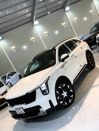 سورينتو 6 سلندر - البيع نقدا فقط -  340 و بيها مجال   الموديل: 2025 (خ...