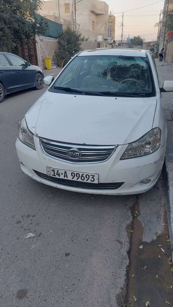 السلام عليكم بي وايدي حرف G3 مديل 2016 رقم بصره سنويه 29 سياره حلوه بيهه خياسات بصيطه وبيهه جاملغ اليمن مكينه كير جهازه تبريد ثلج  سعر 50 وبيهه مجال قليل عنوان البصره قبله ***********
