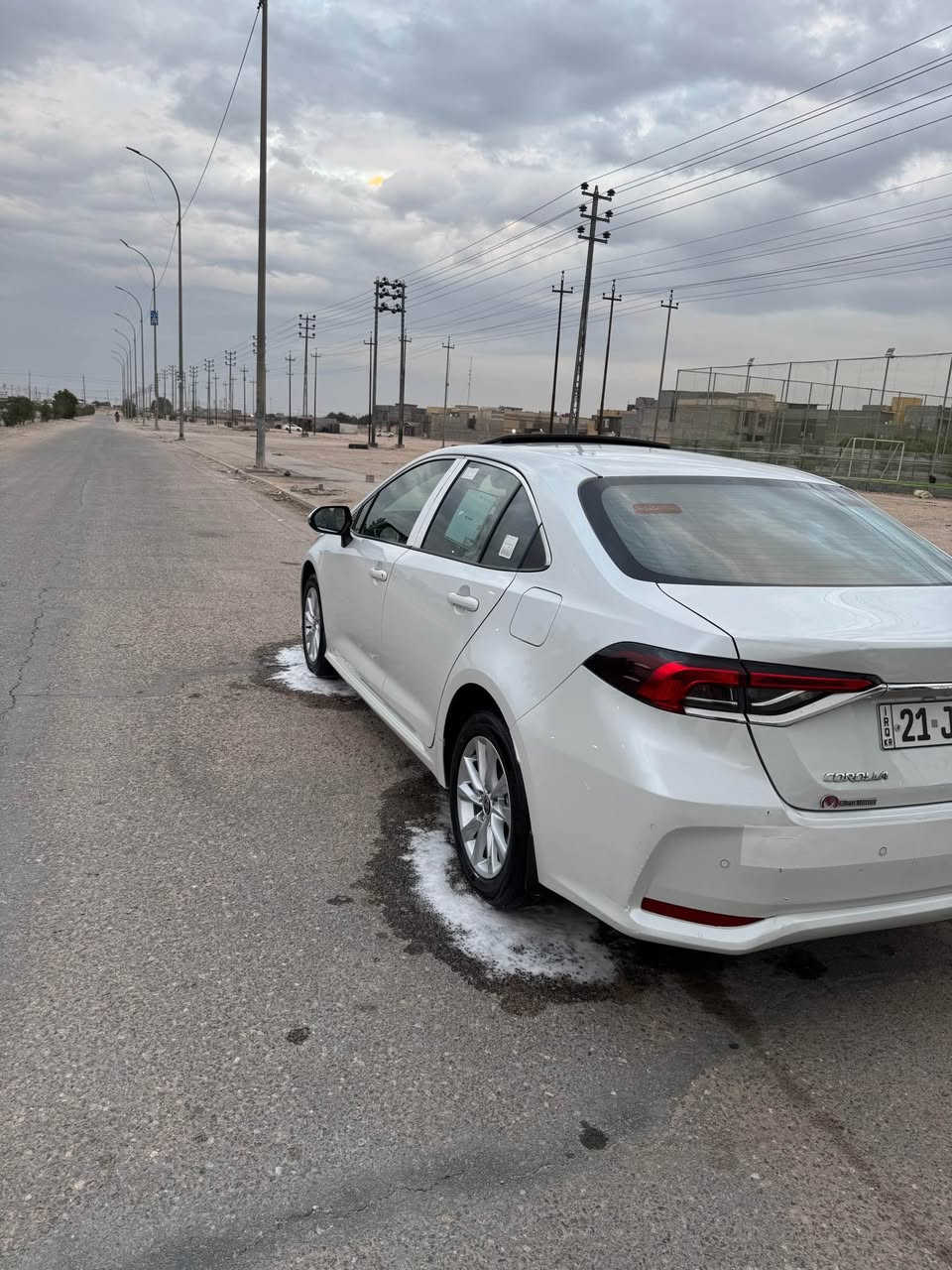 السلام عليكم لبيع كورله 2023 خليجي فقط بانزين فول مواصفات فتحه بصمه تبريد قطعتين شاشه كأمره حساس أمام خلفي مرايات شفط رقم جديد وسنويه جديد تريد تحويل وكاله سياره فول لأخير كفاله عامه ما عده بارد بسيط بل صندوق فقط وباقي كفاله كير مكينه حداده كله جديد تخم تاير كله جاهز …… مكاني بصره لسعر 180 وبيه مجال بصيط 
*********** البصرة, العراق
