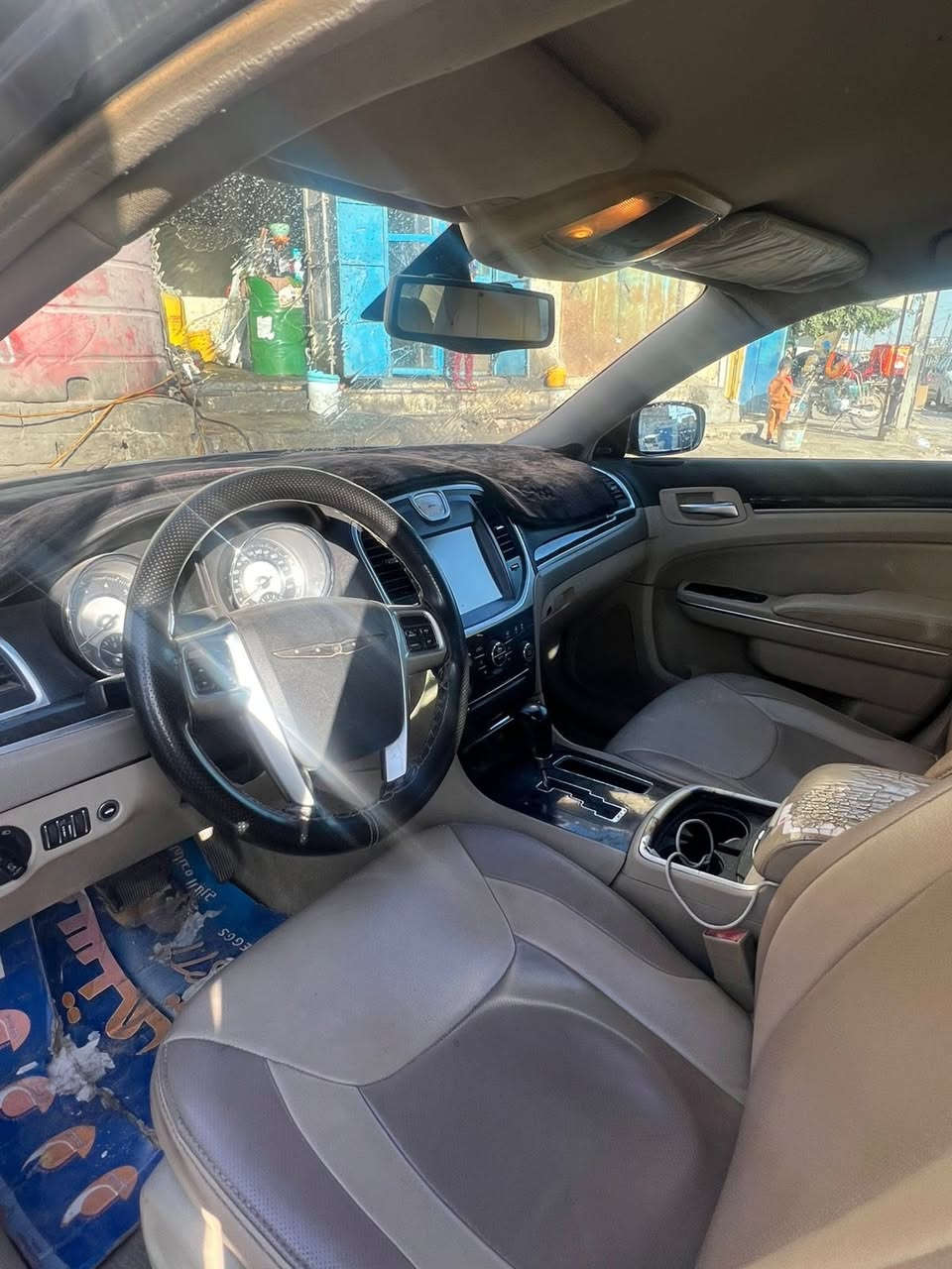 سلام وعليكم اوباما  2014دوات كصتين  دخول جديد  متومه وكامله   مكينه 8V. تبريد تفئه كهربائيات كله شغاله اي نقص مابيه كير محرك كفاله عامه. سياره جاهزه حداديه مشط كفاله  مكان سياره بصره 65 وببه مجال الشراي. .
مكلف بل نشر رقم صاحب سياره 
0772 616 6203
