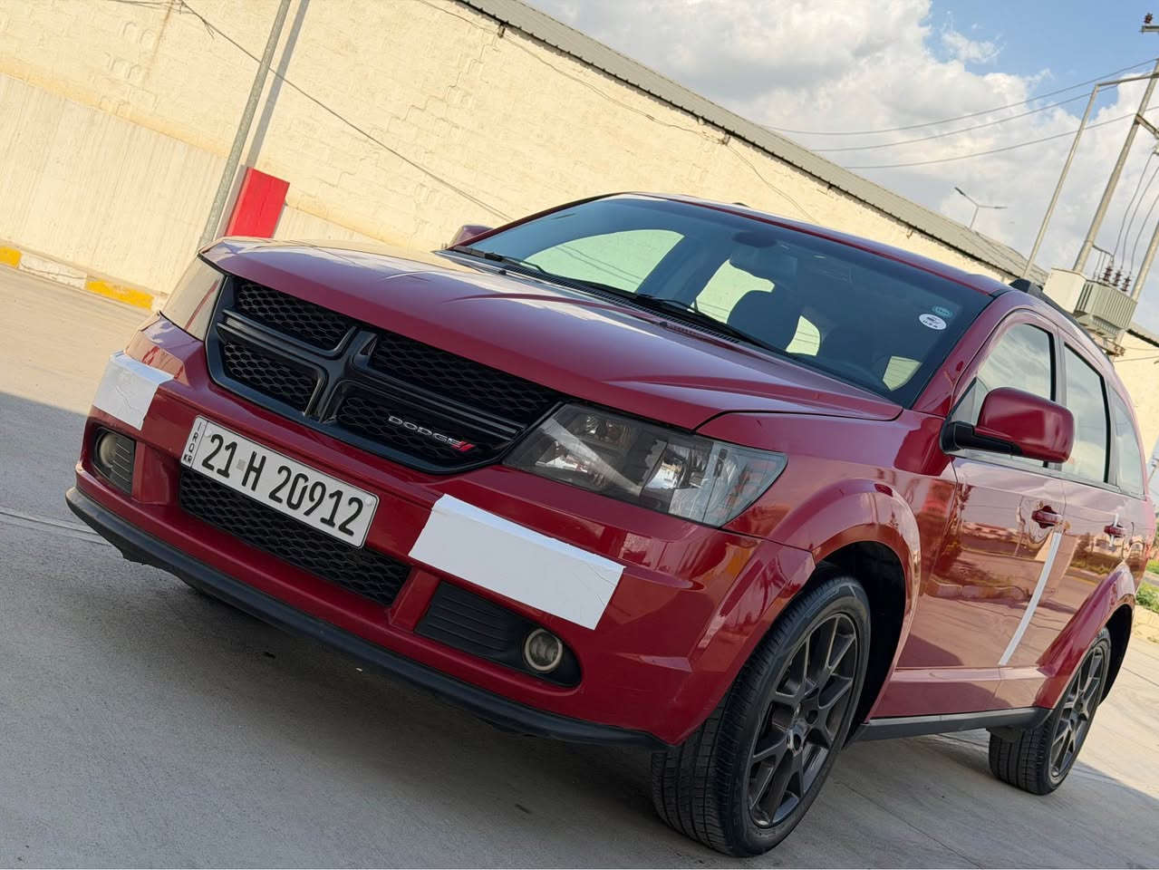 DODGE JOURNEY
موديل :- 2016 
***********
لون :- احمر
محرك :- 4 بستن (2400) 
مواصفات :- SXT معروفه
ويل 19 تحكم  استيرن ثلاثة مقاعد تبريد مركزي تبريد قطعتين  بصمه بيبان بصمه شاشه كبير كاميره حساس 
وباقي مواصفات معروفه 
صبغ :- ثلاث قطع امامي صبغ بدون ايرباك
سعر :- (107)$ وبي مجال بصيط 
رقم هاتف :- ***********
عنوان :- كركوك 📍 كركوك, العراق
