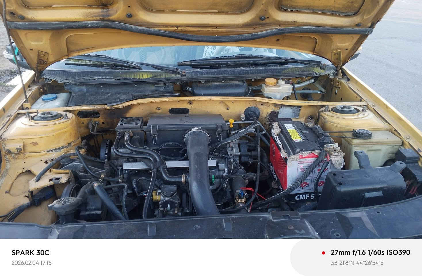 السلام عليكم لبيع بيجو موديل 13 رقم بغداد دولي هزه جديده  مكينه كير خيرمن الله تخم تاير  باتري جديد صدر امامي خلفي شرط  السياره خير من الله  كهربايات كله شغاله السعر 25 وبيه مجال قليل   مكان سياره واسط صويره   الاتصال ***********
