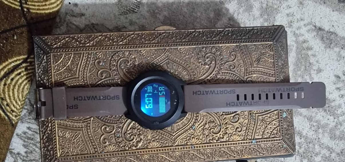 ساعه عسكريه للبيع جديده مامستخدمه
سعرها 15 الف

***********
