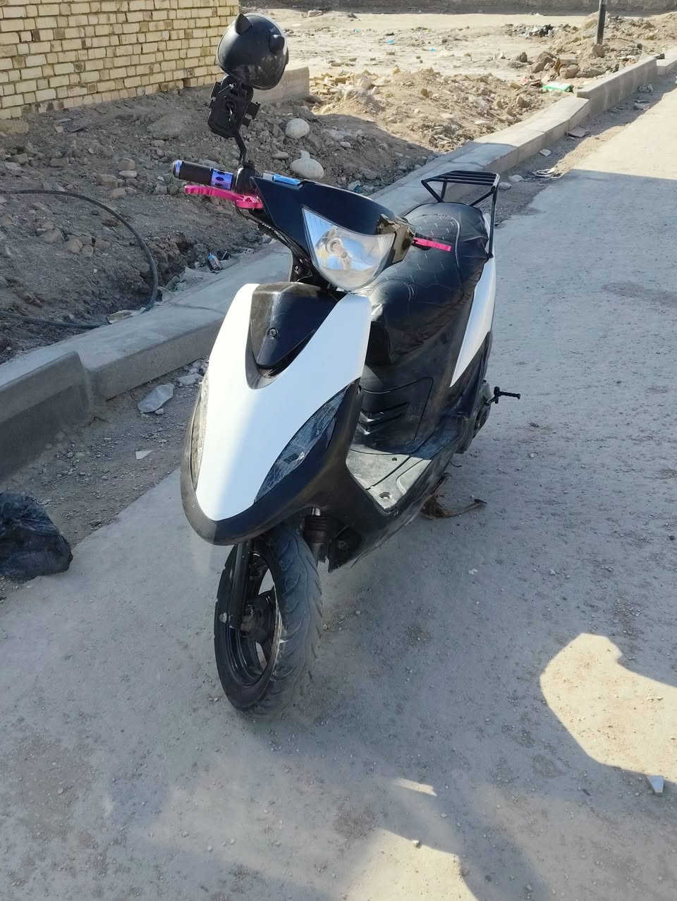 سلام عليكم  دراجه ماكس عدله شلعه معدل خير من الله  كله شغاله سلف هندر كله، شغال دراجه مزوده بوشه 55.  🌿السعر 500وبيه مجال لطيبين  رقم الهاتف  ***********
