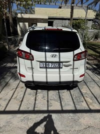 سنتافي ٢٠١٠ • فول مواصفات • ٧ راكب