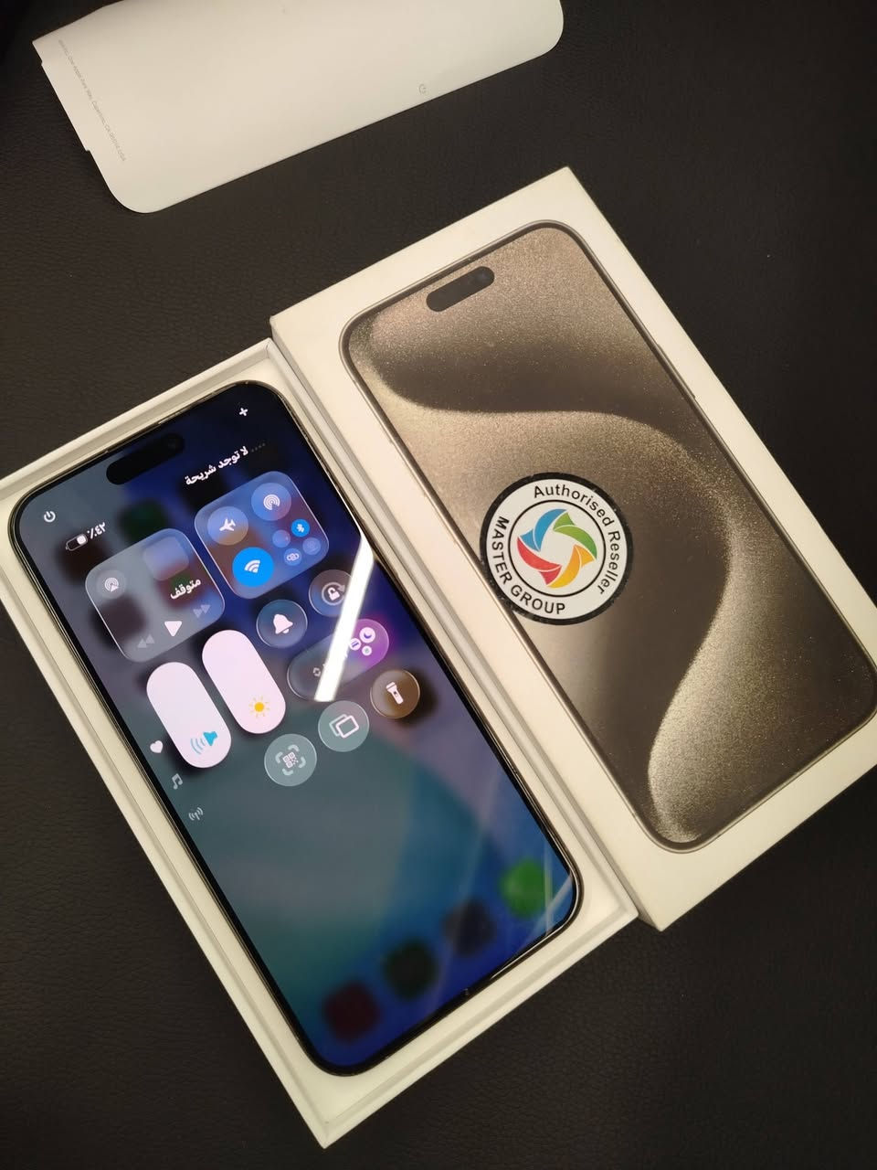 ايفون 15 برو ماكس ماستر
جهاز نضيف كلش ومكفول ذاكره 256 
بطاريه 87
السعر مليون و50 الف
مكاني بغداد المعامل  *********** واتساب فقط
مكلف بالنشر
