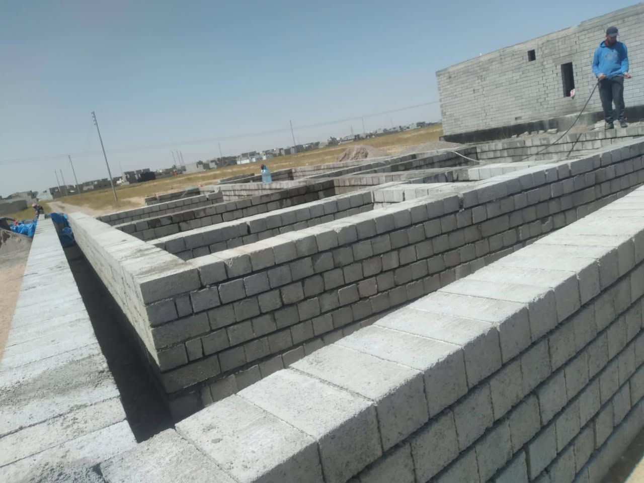 سلام عليكم كادر بناء درجه اولى شغل ستلام مهندس *********** متفرغ حليا
