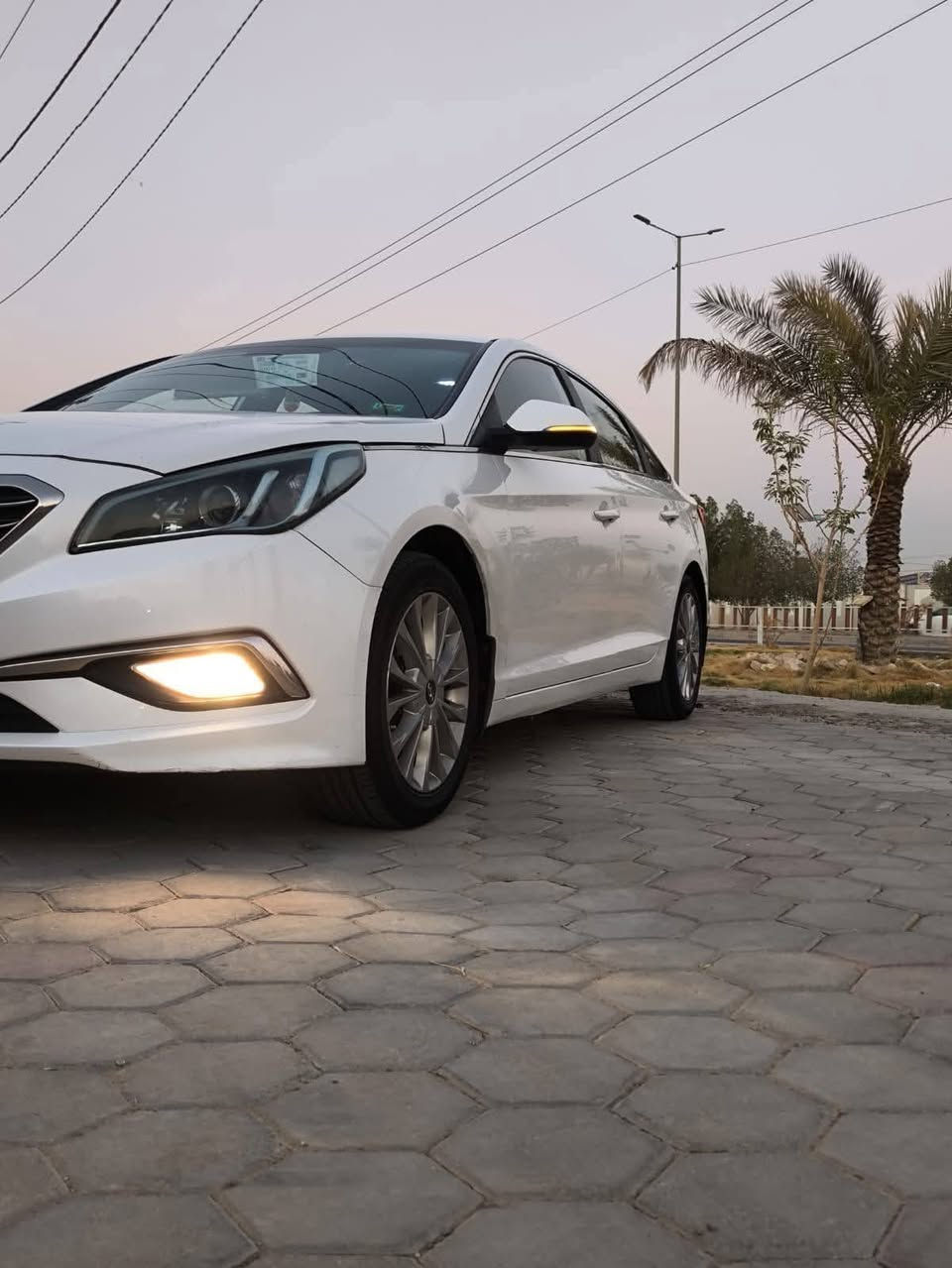 السلام عليكم ورحمه الله
سوناتا للبيع موديل 2017 خليجي رقم اربيل الدولي 
بيها مكان بارد كد شبر بلجاملغ الامامي جهه العبري  
وبيها شخط شبرين بين الباب والجاملغ الورة جهة السائق مسحوب كارت 
 إستخدام شخصي 
ماشية 131  جديده السياره كير محرك حداديه كهربائيات تخم تاير لوك قبل اقل الشهر شادة مواصفات ماعدا الفتحه تريد تحويل تريد وكاله  تفاصيل اكثر
مكان السيارة النجف الاشرف
 الاتصال على الارقام 
***********
