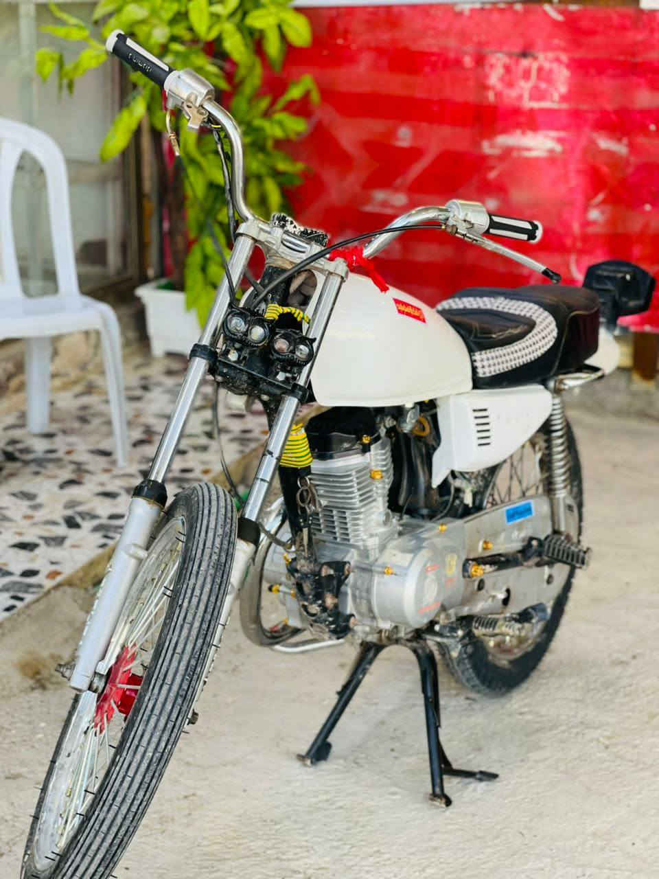 سلام عليكم دراجه للبيع اوراق شاصي تايكر بيه خيط بخار الدراجه خير من الله نهضه ترايك لبغداد وتجي ب ٥٥٠ وبيه مجال لطيبين موجود خاص وذا ماحصلتني خاص هاذه رقمي ***********
