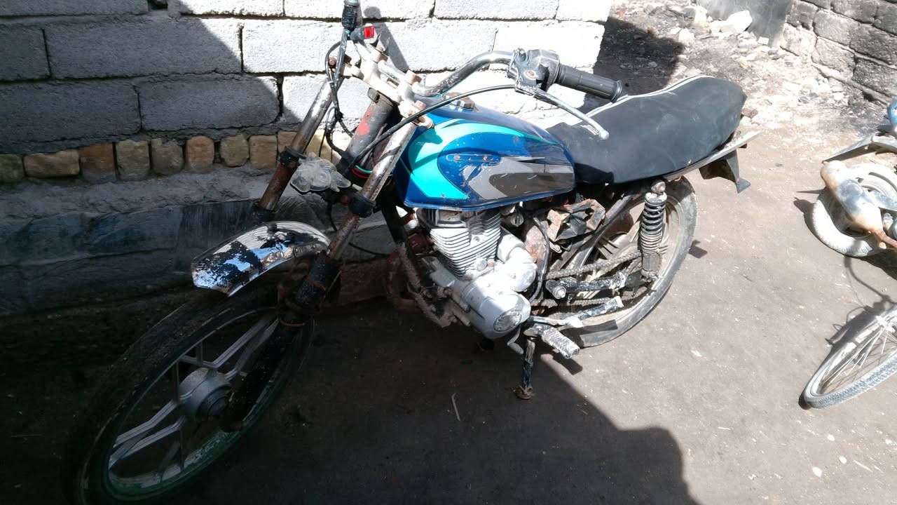 السلام عليكم دراجه حلوه ونضيفه 5 گير عوزه بس بنزات للبريك سعرها 200 وبيها مجال مكاني هوير منطقه الخاص


**إذا كنت صاحب هذا الإعلان وتريد حذفه لأي سبب، رجاءا أرسل رسالة إلى الدعم الفني**