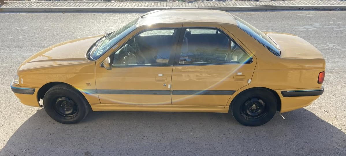 سلام عليكم بيجو بارص مديل 16 السياره خير من الله كير مكينه صدر كله جديد بيه أربع قطع صبغ جاملاغات خلفيه وباب الصدر وجاملغ الأمامي غير هاي مابيها سياره مثل ما واضحه بل صور رايدها 48 وبيها مجال قليل مكاني الشعله وأي استفسار هاذا رقمي ***********
