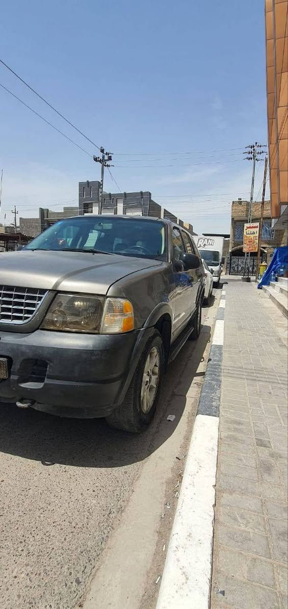 فورد اكسبلورر ذهبي موديل 2005 بغداد رقم جديد مشروع وطني السنوية لل2030 كفالة عامة ماعدا البنيد جارد مابيها لاصبغ ولا معجون وارد خليجي محرك 6سلندر السعر 75ورقة وبيها مجال للشراي للاستفسار الاتصال ***********  وبي واتساب
