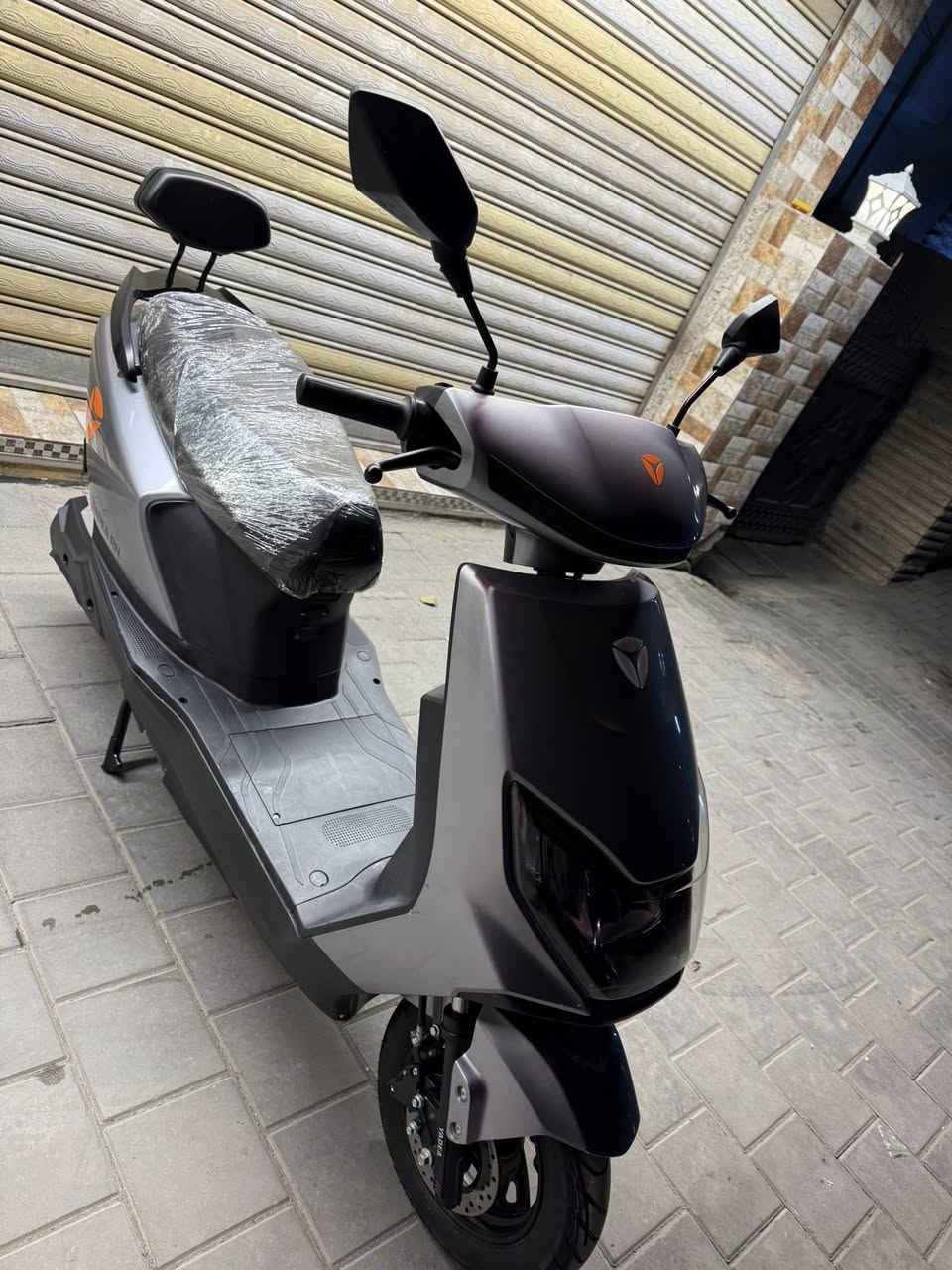 دراجه شحن ياديا ضمان سنتين وصل موجود استخدام قليل كلش ماشيه 230 كيلو فقط 6 بطاريات جرافيك 72V40A تمشي مسافه حقيقي 70 كيلو تايرات جوبلس نضام بك مكاني بغداد حي القاهره الضباط ***********
