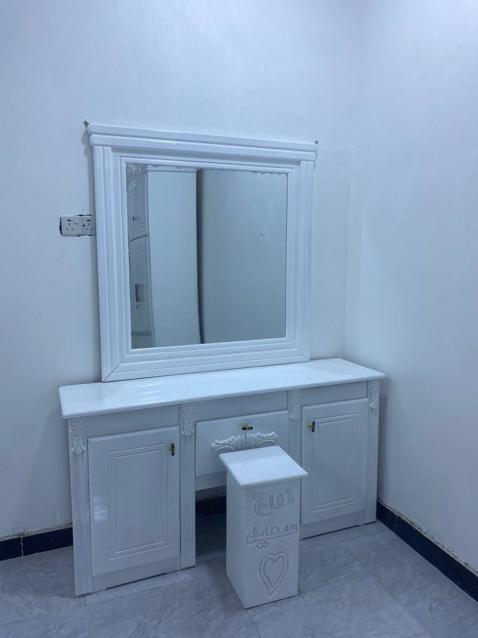 معرض الرحمن لغرف النوم (النجارة العراقيه) بتصميم تركي_ عراقي
للطلب والاستفسار :
العنوان _ناصرية // التضحية قرب شارع العيادة 
للاتصال او الواتساب//  ***********
