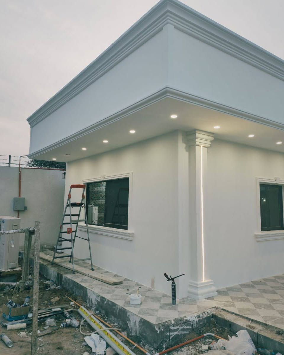 الهم صلي على محمد وال محمد 

تم كمال احد المزارع في  محافظة  البصرة  

كادر أنور للديكور  تضمن العمل واجة بورد دكس 

و الداخل بمادة  الجبس بورد 

وتم انشاء الهيكل بمادة السندويج بنل  

ان شاءالله ينال اعجابكم: للستفسار اتصل على الارقام التالي  
***********  / ***********
