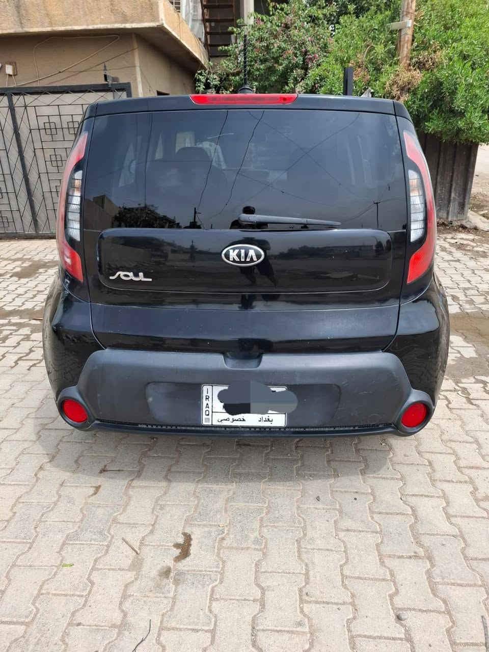 السلام عليكم كيا صول 2016 1600 مكينه GDi ماشيه 88 سياره حلوه ونظيفه مابيها نقص استلام علا أيدي حادثها باب خلفي مبدل وبغداد جاملخ أمامي بيه شويه  بدون ايرباك *********** مكاني الدوره مكلف بلنشر السعر 110
