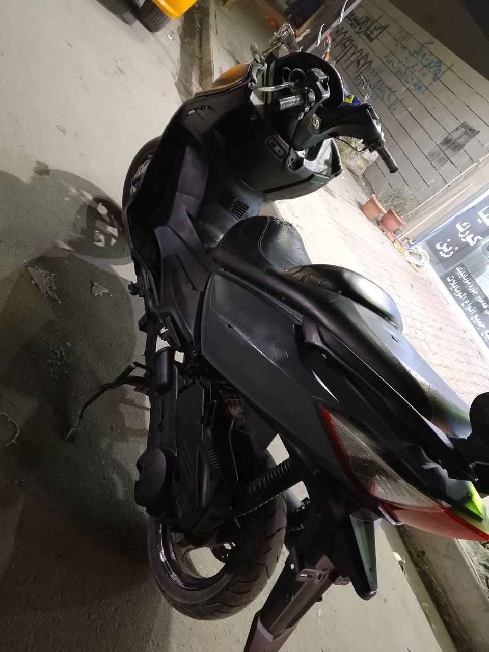 سلام عليكم البيع دراجه صفر 6 سعر 350 بيه مجال قليل مروس هم عادي كركوك فيلق ***********
