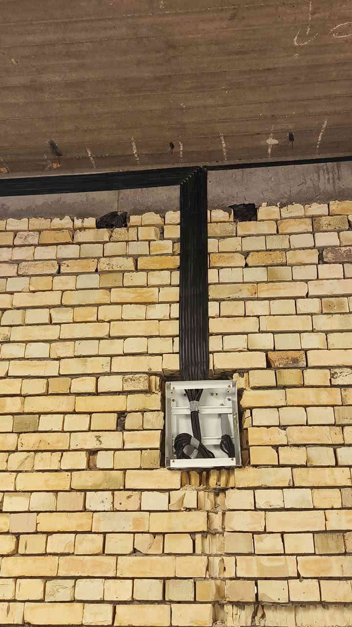 سلام عليكم 
كادر حسين الكهربائي مستعدون لــ.......
تأسيس سيمنز 
تأسيس بوري
عمل بوردات
صيانه
الستفسار اتصال + وات ساب  ***********
