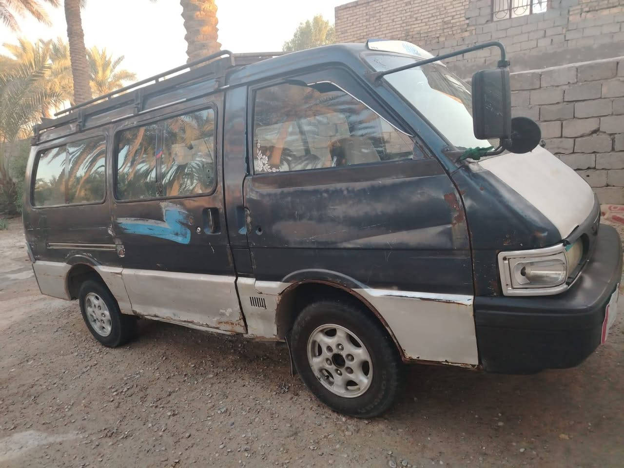 السلام عليكم كيا بسته للبيع موديل 95  سنويه 28 خط وبحث كامل السياره شواصي كفاله اكشن ومكينه وحداديه سياره جاهزه محافظه بابل قضاء القاسم سعر  35 وبيها مجال ***********
