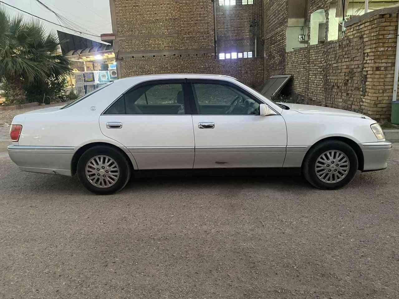 السلام عليكم. ملكة موديل ٢٠٠٣ رقم كركوك محرك 3000 D4. اربع دگم شاصي 75 وتحوير النجف بيها مكانين تصليح بارد والباقي مكفول. مداور بالمرور ثاني يوم. السعر ١٢٠ $ للتواصل *********** دهل اوران, واسط
