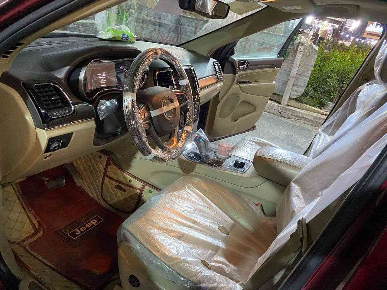 ماشيه ٧٠ الف كيلو متر 
 للبيع جيب اوفرلاند خليجي 
وكاله ليث العبيدي  
بسمي شخصيآ  رقم بغداد 
مكفوله كفاله عامه من صبغ والحادث  والكير والمكينه والاكسل والفورويل  
 فول مواصفات ١/١  
رادار جانبي نقطه عمياء 
سياقة الاليه مع تحديد المسار 
داخل بيجي  + سقف كنتاره 
حجم المحرك: 3600
فور ويل 4/4 ماوس 
دبل سلايت بانوراما 
تشغيل عن بعد 
شاشات 3 
شفتات ستيرن 
جنطه كهربائي شفط 
دبل كزوز خلفي 
حساسات اماميه + خلفية 
بصمه تشغيل بصمه ابواب
سستم صوت 12 سماعة هارمن كاردون  
دمامي خلفي بلصندوك
قطعتين تبريد ثلج 
كشن خزن ميموري 3 وضعيات
 مقاعد جلد اصليه بيجي كهرباء (تدفئة+تبريد) 
 كشن خلفية تدفئه
تدفئه بلاستيرن 
سيدي بلجكمجه  مع ريموتن تحكم بلشاشه 
مري  شفط 
مري قلاب ويه ال R
يدات ستيل اصل 
الداخل صاج ملكي  
 نظام_خرائط(نظام ملاحة)_Navigatio
 كامرة خلفية دوارة اصلية
 استيرن كهرباء +  تدفئة
 فول تحكم استيرن (جهتين امامي + جهتين خلفي) 
 ناقل حركة ٨ نمر
 نظام سبورت s
 نضام اقتصادي
 مري _جانبي_تدفئة مرايا_جانبية_حساسة_للضباب_تعمل_
تلقائياً + اشارة بالمري 
 لايت عدسة زينون يصعد وينزل ويه الستيرن 
كشافات زنون 
زراكات لايت 
  باتري جديد تخم تايرات انتاج ٢٥؟جدد صدر جديد 
كاعيات شركه جيب ممفتوحه 
كتلوكات الشركه  + جنطه الطوارء
بصمات 2 شركه وياها + برده بلصندوق شركه 
كلوب طوارء بلجنطه
الاسبير المقدس بعد منازل انتاجه 19 مال وكاله 
السياره جديده بمعنئ الكلمه ولا كلوب مشتغل بلدشبول حته السيرفز طافي

رقم صاحب سيارة ***********
