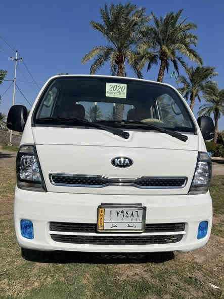 السلام عليكم سياره كيا حمل لبيع موديل 2020مكفوله كفاله عامه كل ع وصع الشركه سبير مانازل رقم واسط تحويل ثاني يوم السعر 130 وبيه مجال حك جي ***********
