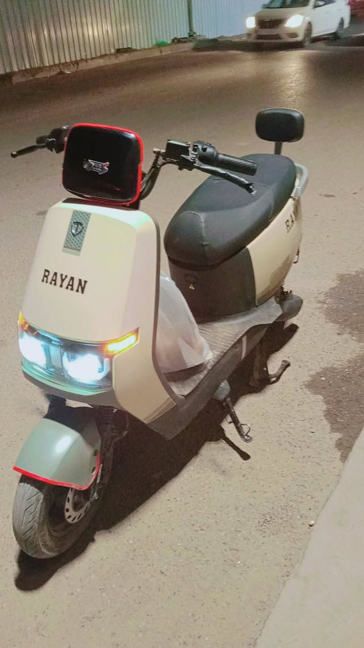 دراجه شحن ام عيون 2026 صارله شهر عندي شركة الريان 6 بطاريات دراجه حلوه ومواصفات حلوه سعره 750 الف مكاني الاعظميه


**إذا كنت صاحب هذا الإعلان وتريد حذفه لأي سبب، رجاءا أرسل رسالة إلى الدعم الفني**