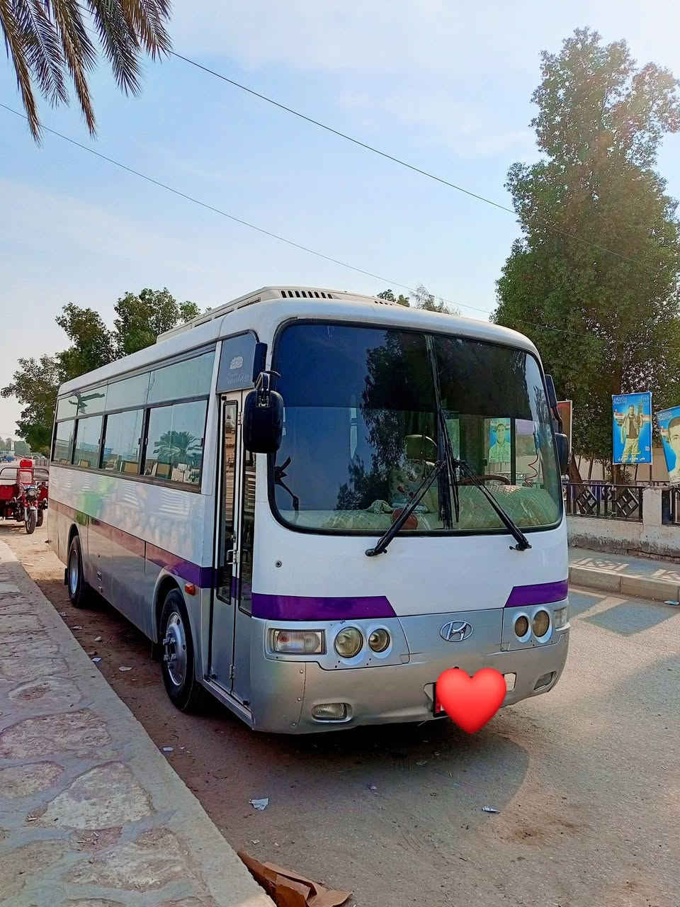 السلام عليكم هونداي كوستر للبيع موديل 2004 سنويه جديده رقم اربيل شمالي تبريد جديد تخم تاير حداديه جديده كهربائيات كلها شغاله 33 نفر مكان السياره الديوانيه السعر خاص رقم الموبايل(***********)📲
