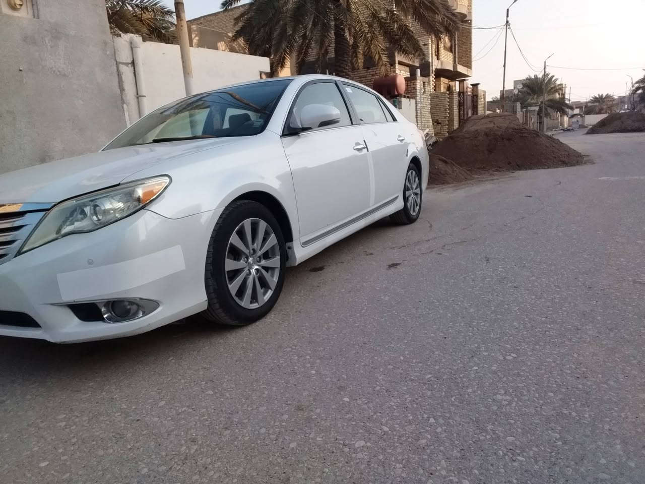 سلام عليكم 
افلون ٢٠١٢ خليجي فول مواصفات رقم بغداد دولي بأسمي كشنات تدفئه تبريد ٥ بصمات
كير محرك حداديه تخم تاير مكفول ماشيه ١٧٥ صبغ دعاميه اماميه سعر ١٩٣ $ مكانها واسط 
***********
