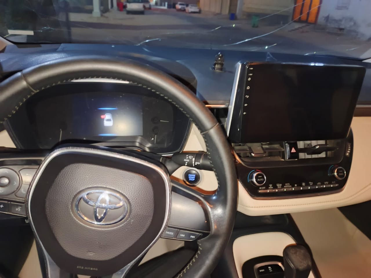 سلام عليكم كورلا خليجي موديل 21 بانزين كفاله عامه ماعده صدعه بل صندوك فقط ***********
