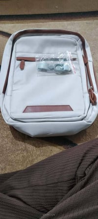 جنطة سفر • بور بنك • ٧ فتحات