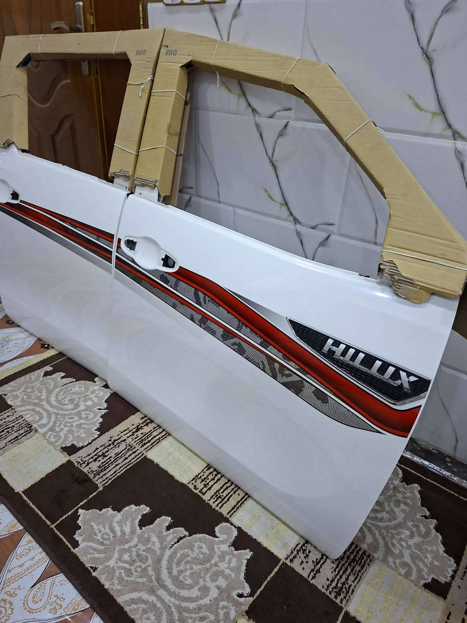 قطع غيار تويوتا هايلوكس *********** حسين
