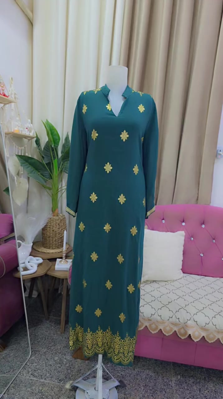 كلابيات شي ان 
سعر القطعه 10
القياسات المتوفره من 40_46


**إذا كنت صاحب هذا الإعلان وتريد حذفه لأي سبب، رجاءا أرسل رسالة إلى الدعم الفني**