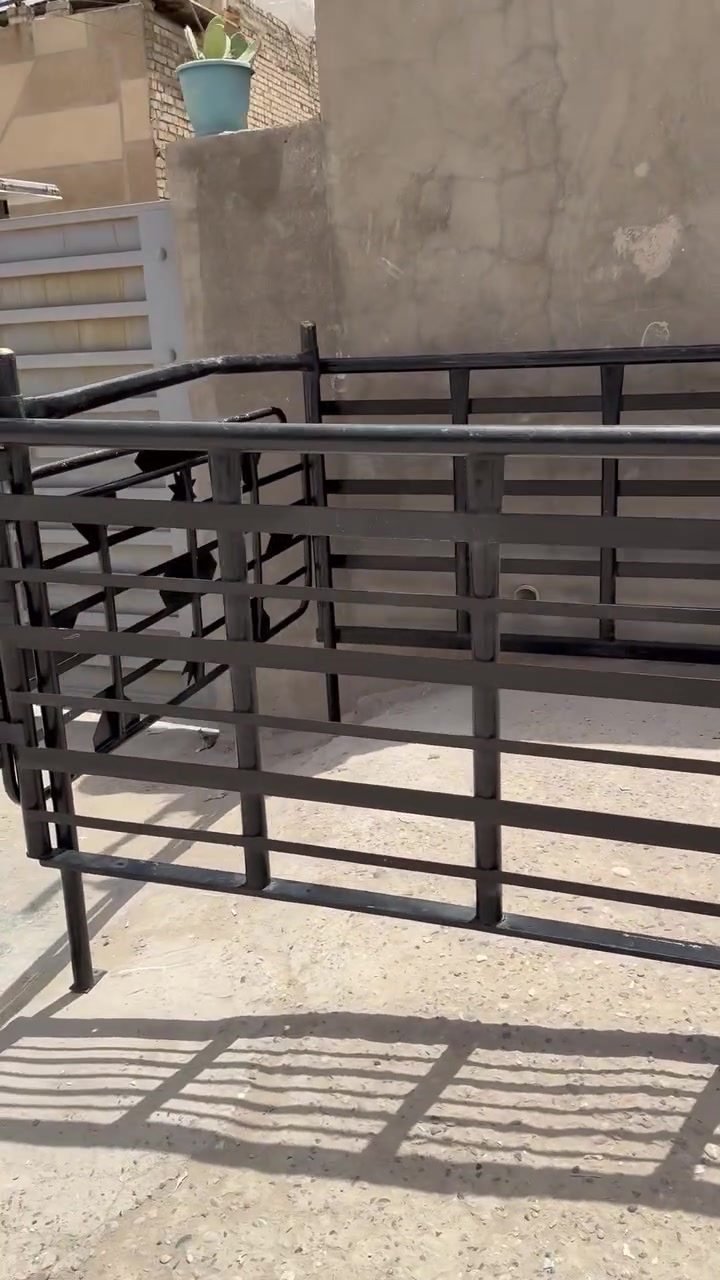 السلام عليكم محجر للبيع مال نثيه السعر ٣٢٥ المكان بغداد و هاذ رقمي ***********
