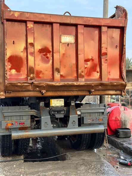 السلام عليكم  سكانيه 2000 بسمي محرك 8 بم ونوزل بلاد مامفتوحه مجموعه 97 بدي هاوزر 21مترالسعر ٢٧٥ بيه مجال لشراي ***********
