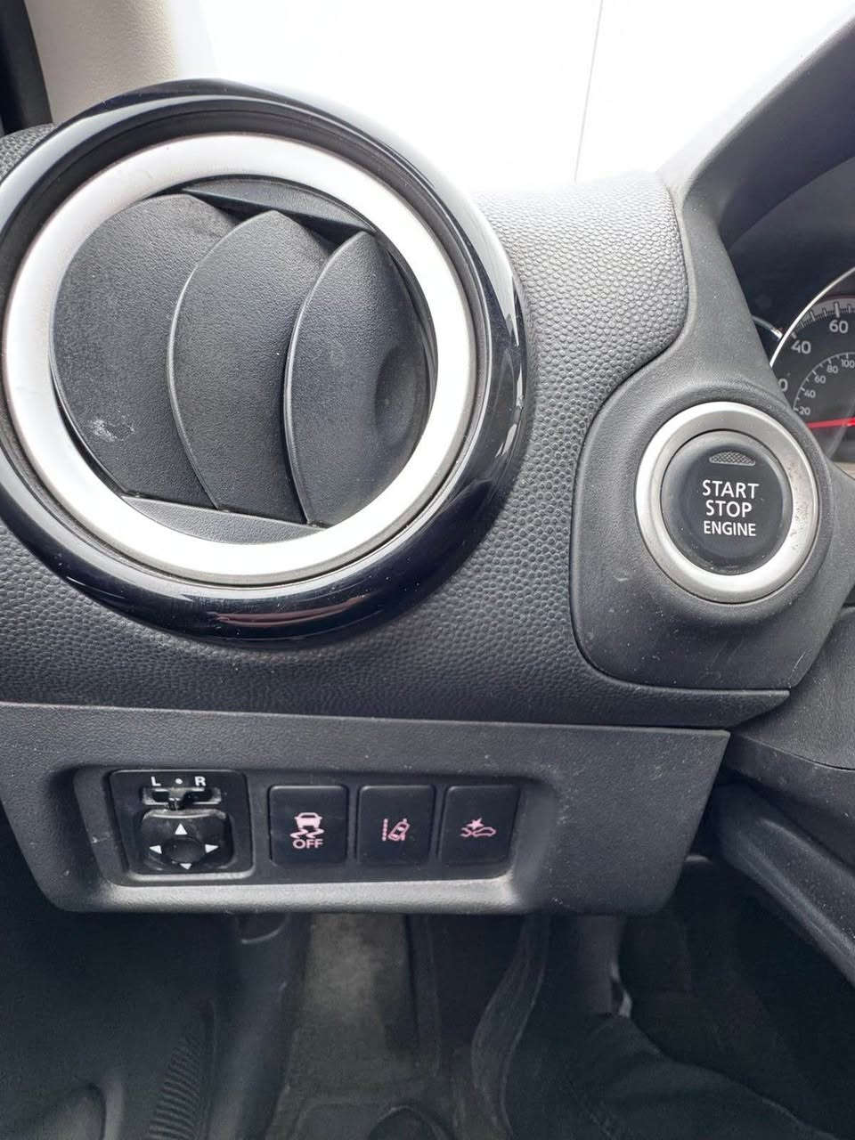 موديل 2022
صبغ فقط ربع بونيد
مواصفات (SE)
بصمه رادار 
كشنات هيتر كاميرة
فول مواصفات
ماشية (39000)
رقم ☎️ (***********) أربيل, العراق
