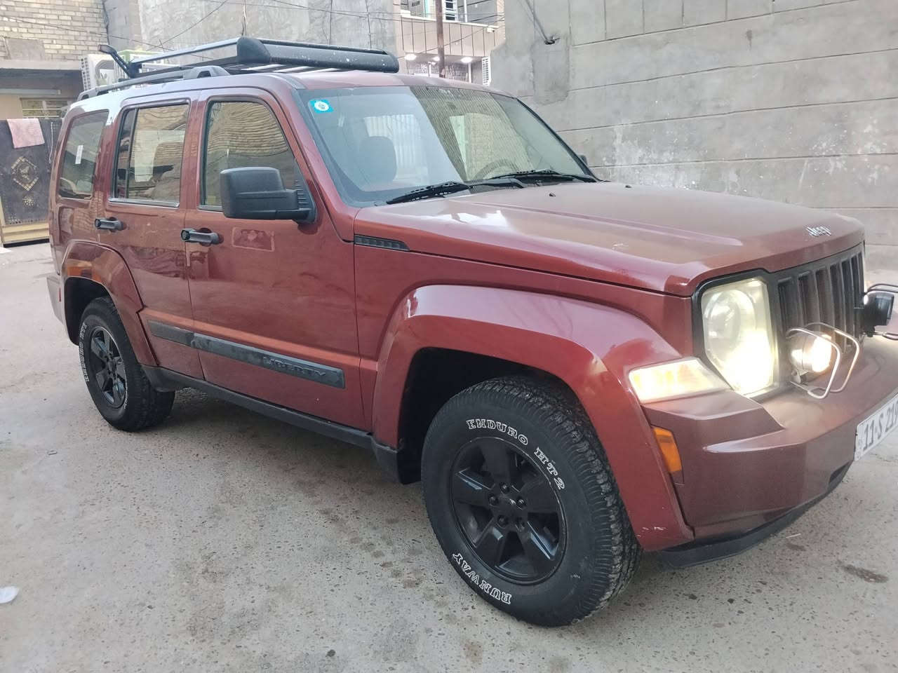 سلام عليكم جيب ليبرتي موديل 8 محرك 3700
تبريد ثلج تخم تاير جاهزه داخله نضيف بدون حادث بيهه صبغ صفحتين بسبب الجراد صدر امامي خلفي جديد سياره حلوه مرتبه سنويه 28 بسمي سياره مكانهه بغداد لعبيدي 
***********
سعره 80 وبيهه مجال
