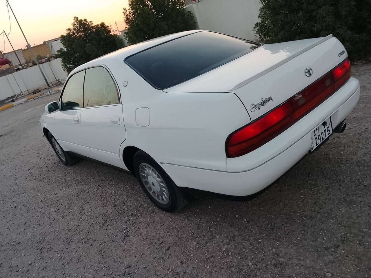 سلام عليكم بطه مديل 94 رقم الجديد سنويه مجدده لغايه 30 سياره جديده وجاهزه مكفوله كفاله عامه مكينه وكير وحداديه وتبريد كله شغال السعر 58 وبيها مجال حك الجيه مكاني قضاء القرنه الجناي يتصل ***********
